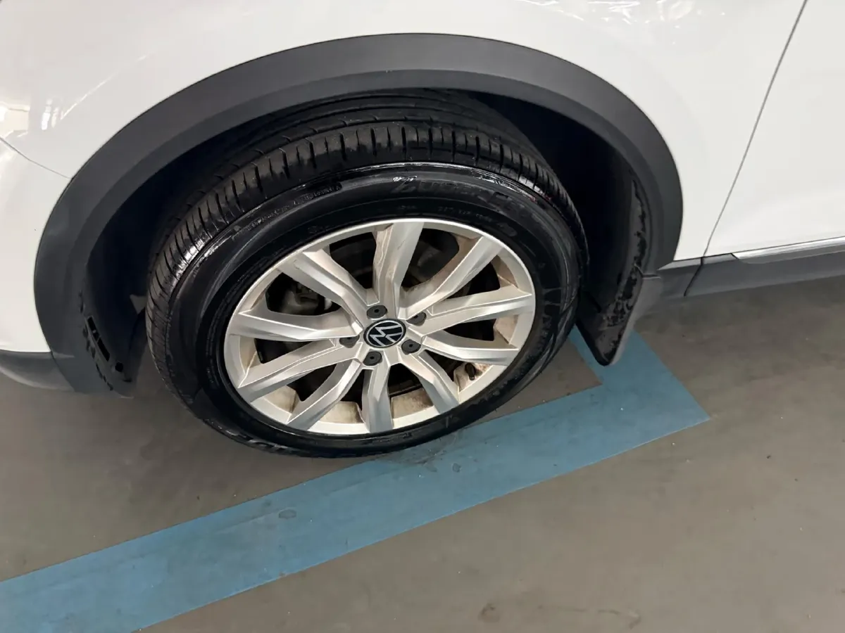 2022 Volkswagen T-Roc 1.4T 150HP L4 7DCT,autocango,china used car exporter,china ev exporter,chinese used car exporter,chinese used ev exporter