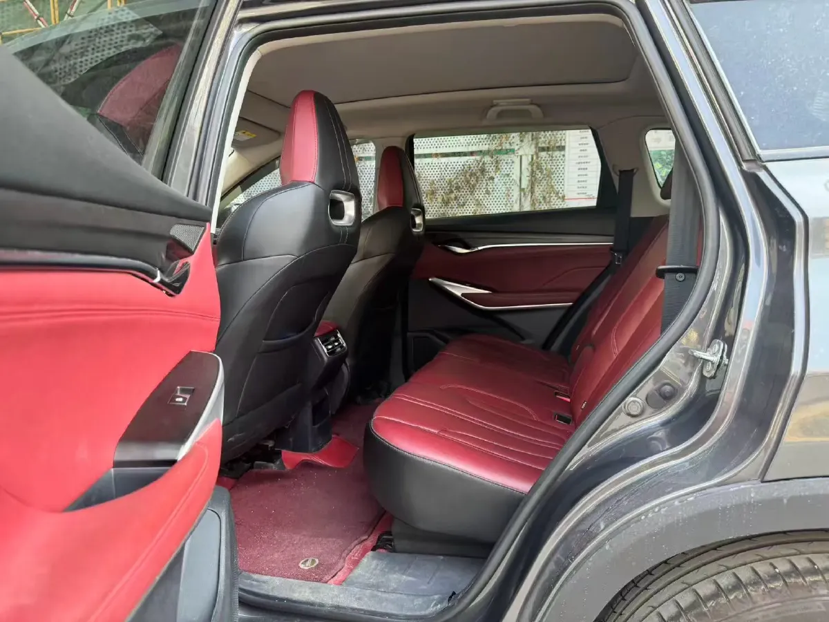 2021 ChangAn CS75 Plus 2.0T 233HP L4 8AT,autocango,china used car exporter,china ev exporter,chinese used car exporter,chinese used ev exporter