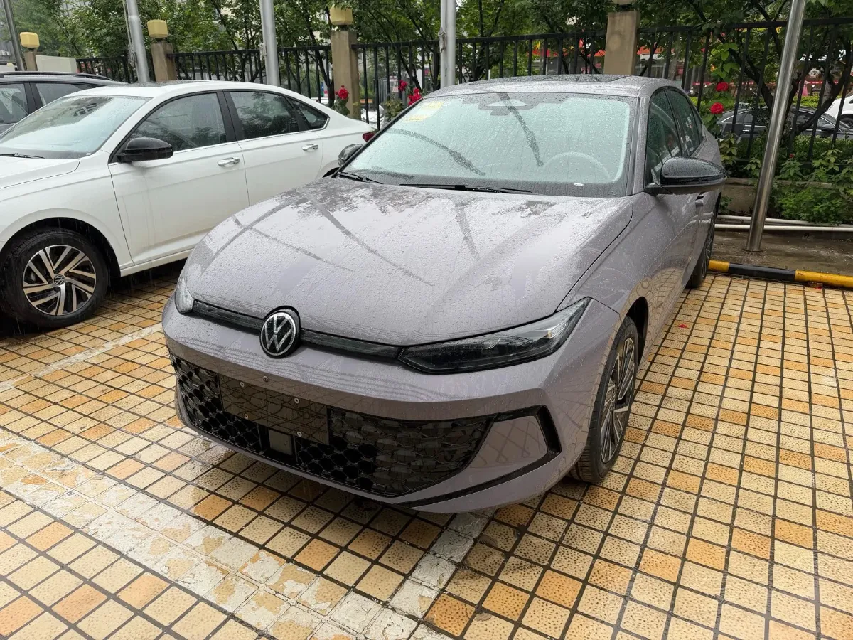 2026 Volkswagen Lavida 1.5T 160HP L4 7DCT,autocango,china used car exporter,china ev exporter,chinese used car exporter,chinese used ev exporter