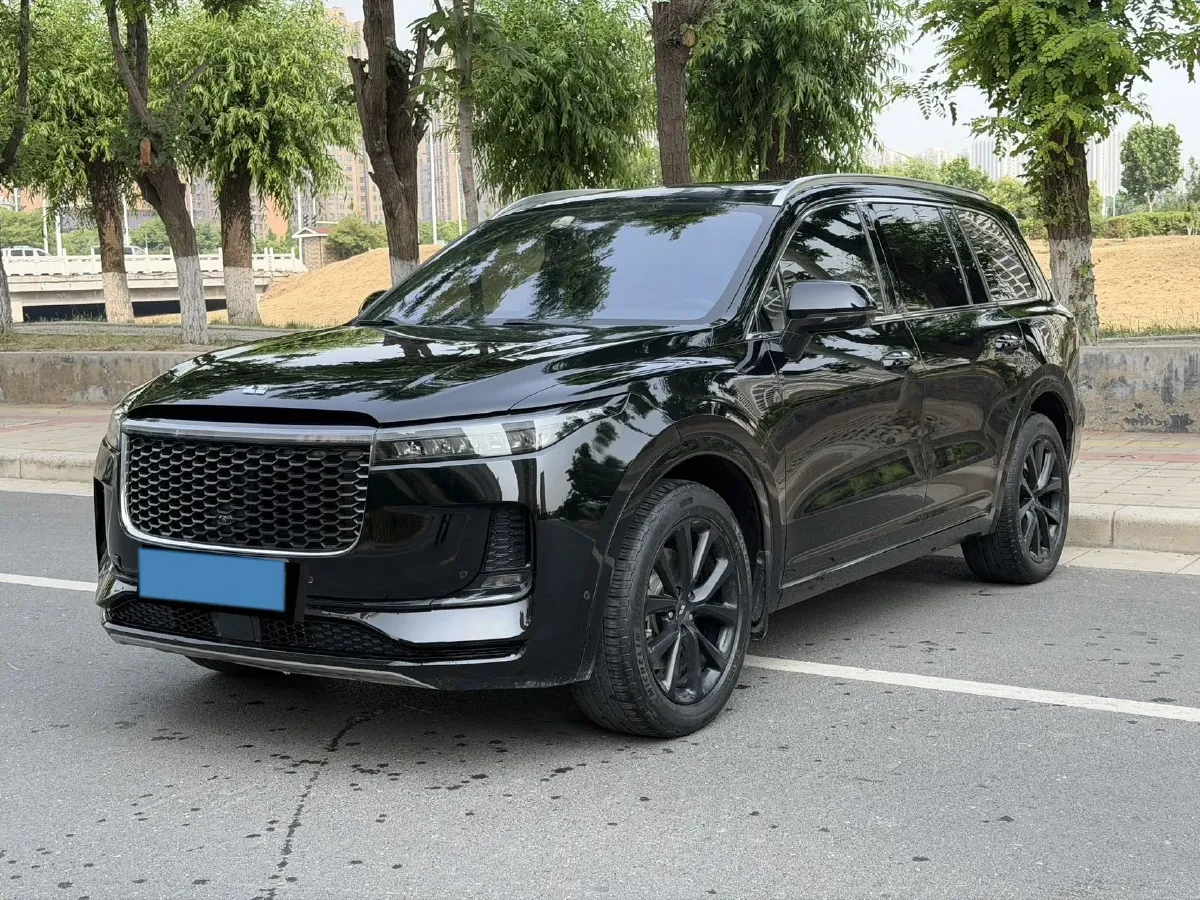 2021 Li ONE Range Extended 131HP REEV 40.5KWH,autocango,china used car exporter,china ev exporter,chinese used car exporter,chinese used ev exporter