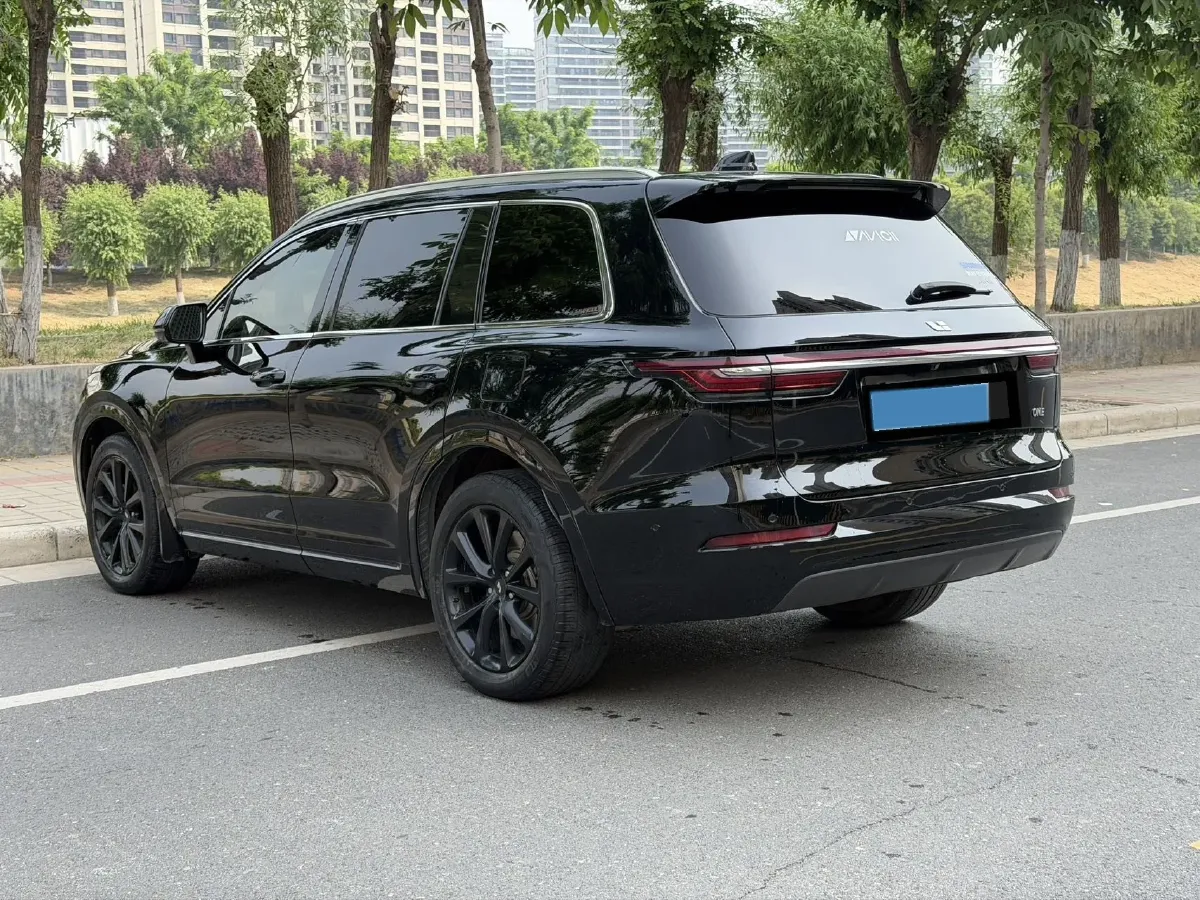 2021 Li ONE Range Extended 131HP REEV 40.5KWH,autocango,china used car exporter,china ev exporter,chinese used car exporter,chinese used ev exporter