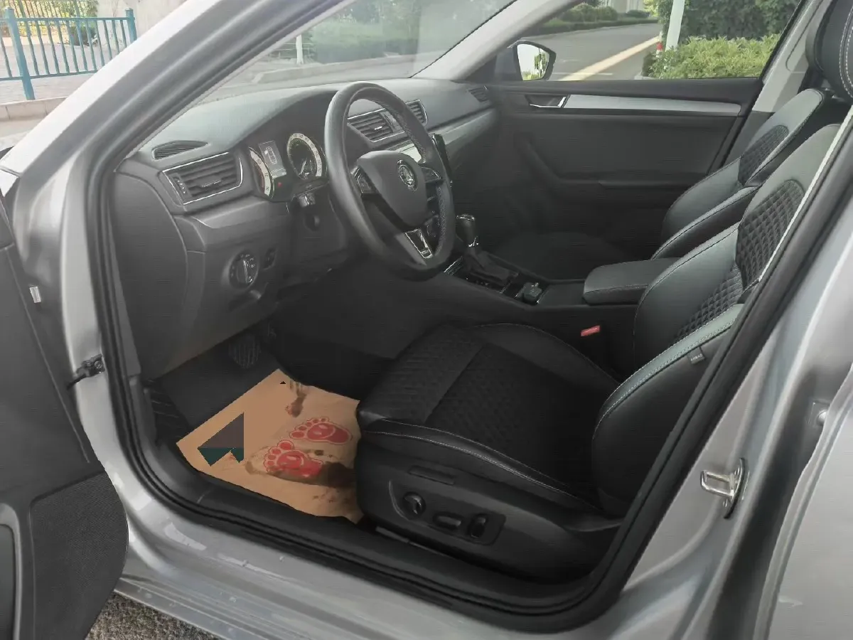 2018 Nissan Terra 2.5L 184HP L4 7AT,autocango,china used car exporter,china ev exporter,chinese used car exporter,chinese used ev exporter