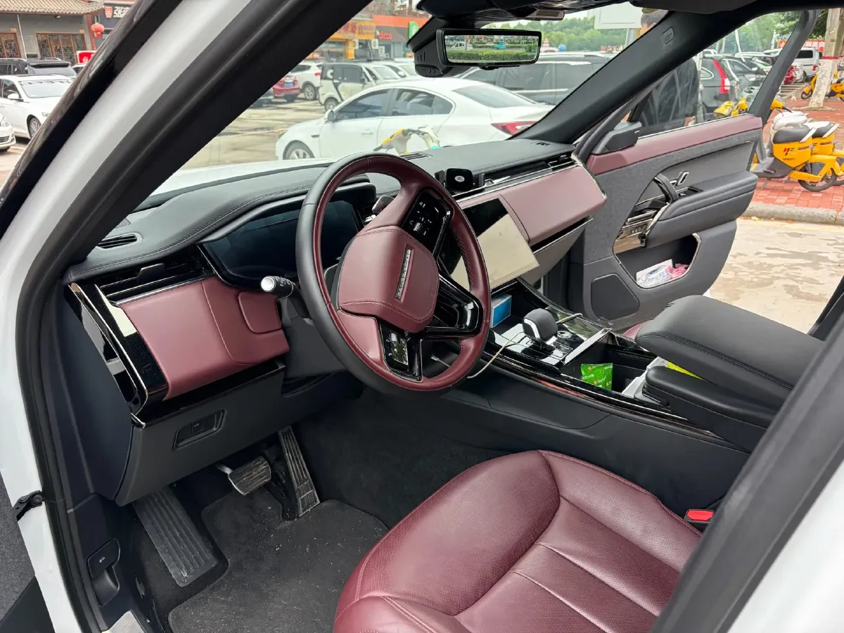 2025 Land Rover Range Rover Sport 3.0T 400HP L6 8AT,autocango,china used car exporter,china ev exporter,chinese used car exporter,chinese used ev exporter