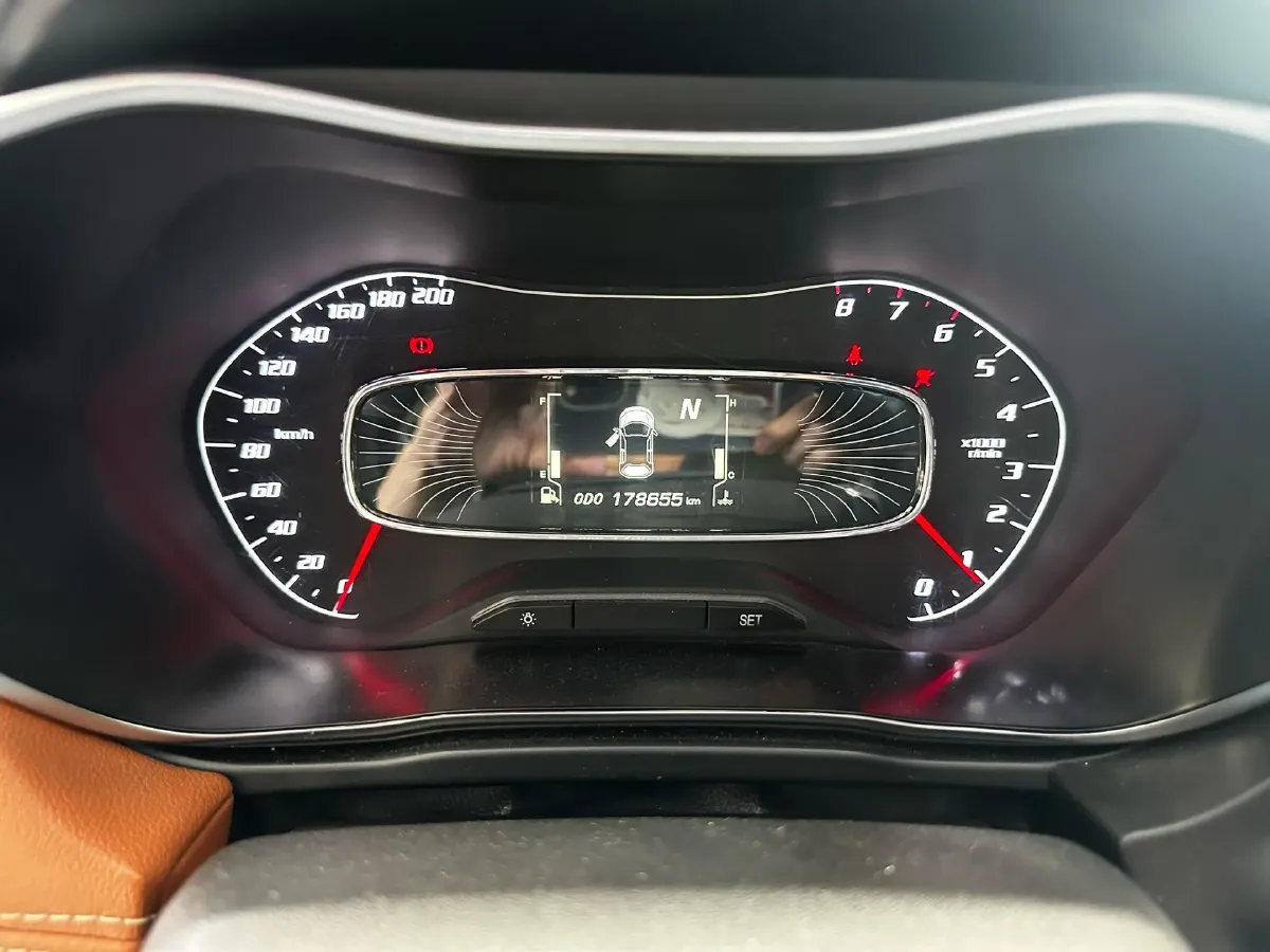 2017 HaiMa S5 Young Edition 1.6L 122HP L4 5MT,autocango,china used car exporter,china ev exporter,chinese used car exporter,chinese used ev exporter