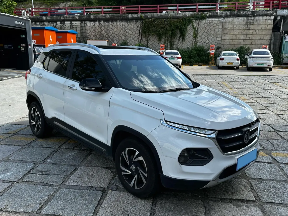 2017 HaiMa S5 Young Edition 1.6L 122HP L4 5MT,autocango,china used car exporter,china ev exporter,chinese used car exporter,chinese used ev exporter