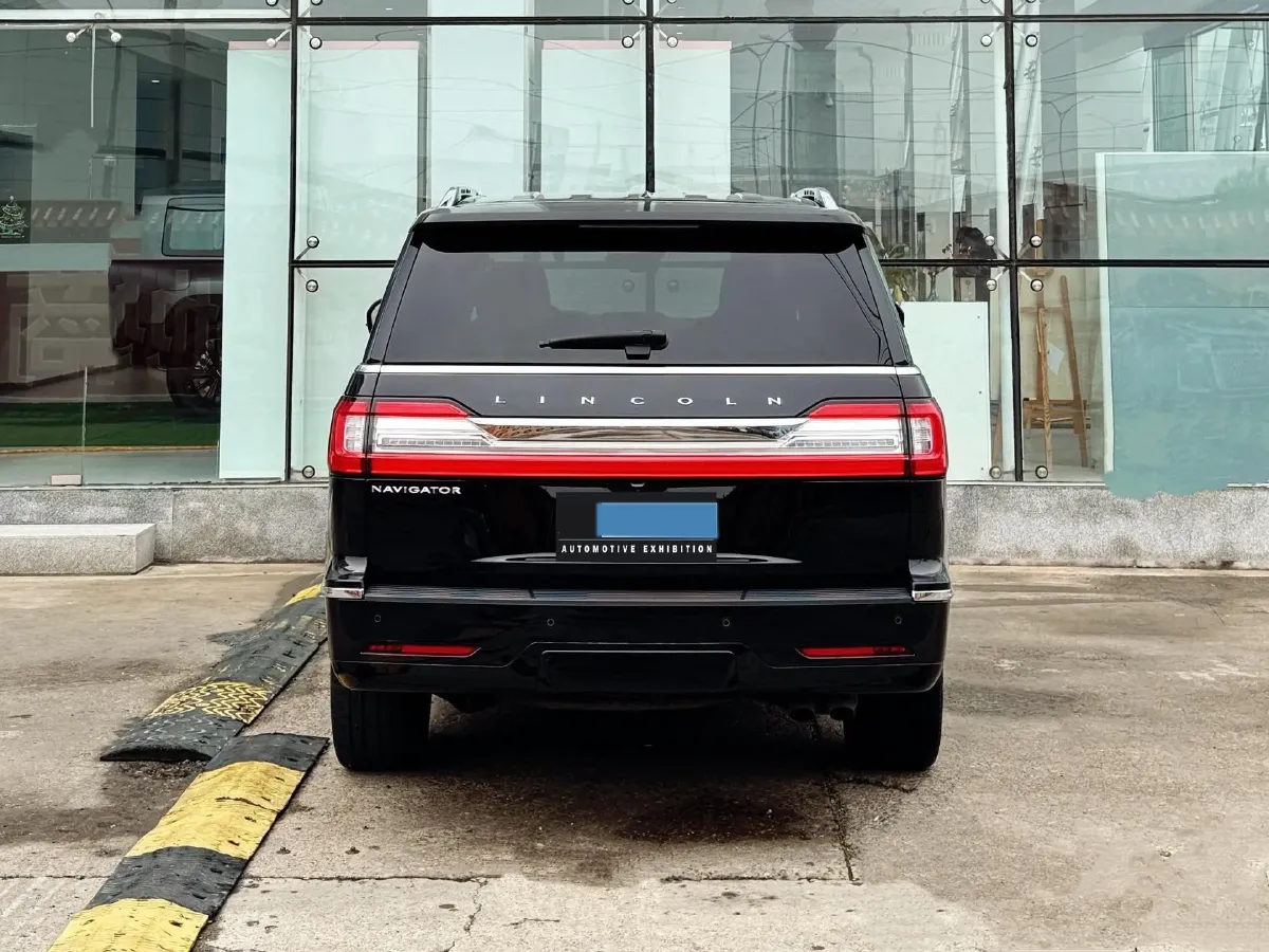 2019 Lincoln Navigator 3.5T 388HP V6 10AT,autocango,china used car exporter,china ev exporter,chinese used car exporter,chinese used ev exporter