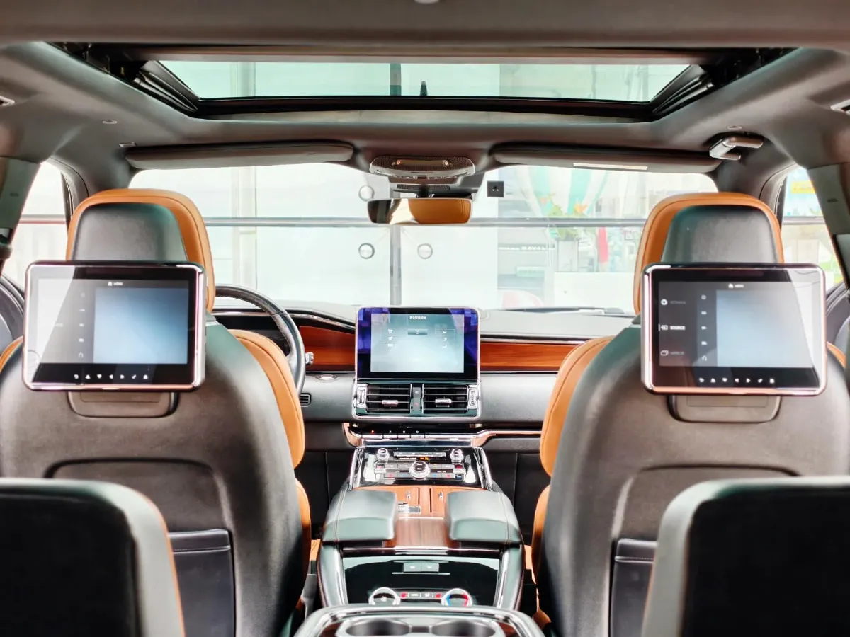 2019 Lincoln Navigator 3.5T 388HP V6 10AT,autocango,china used car exporter,china ev exporter,chinese used car exporter,chinese used ev exporter