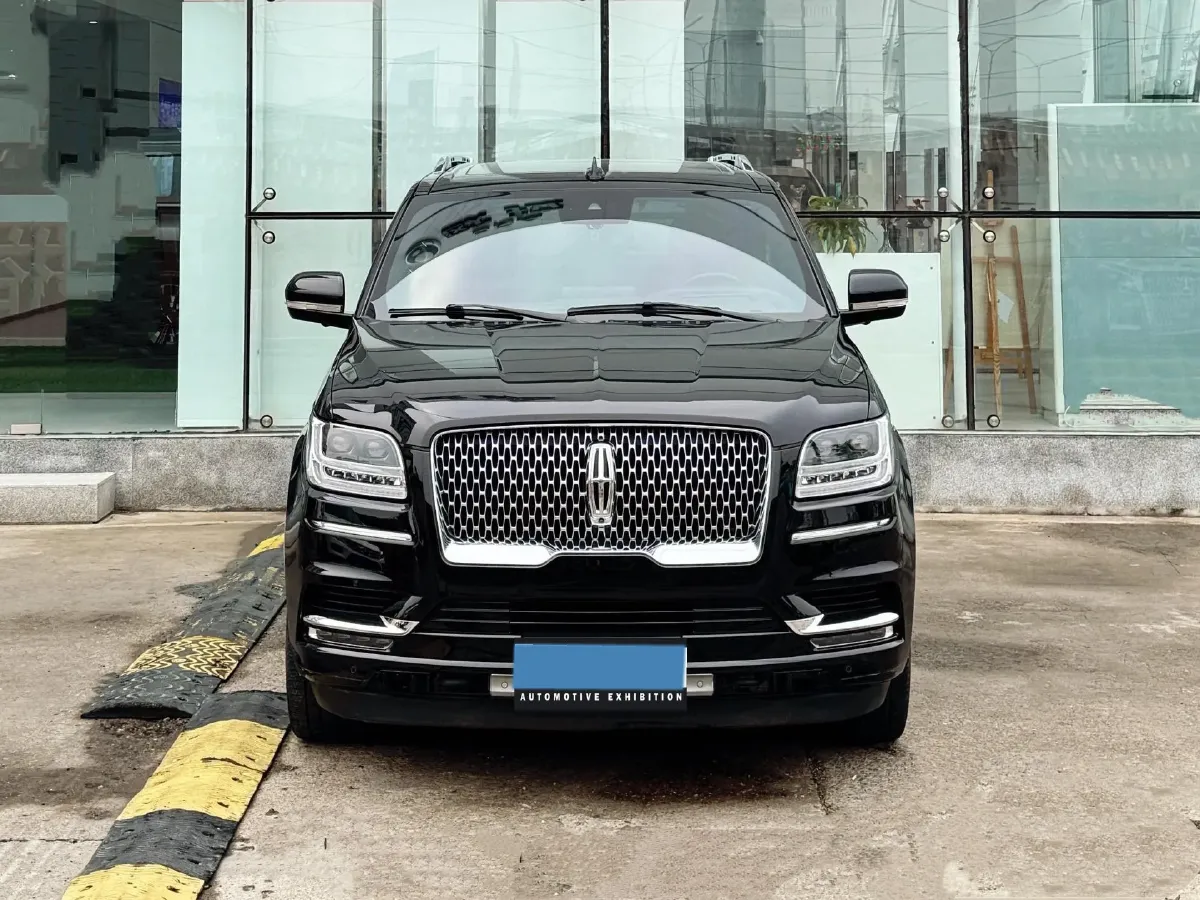 2019 Lincoln Navigator 3.5T 388HP V6 10AT,autocango,china used car exporter,china ev exporter,chinese used car exporter,chinese used ev exporter