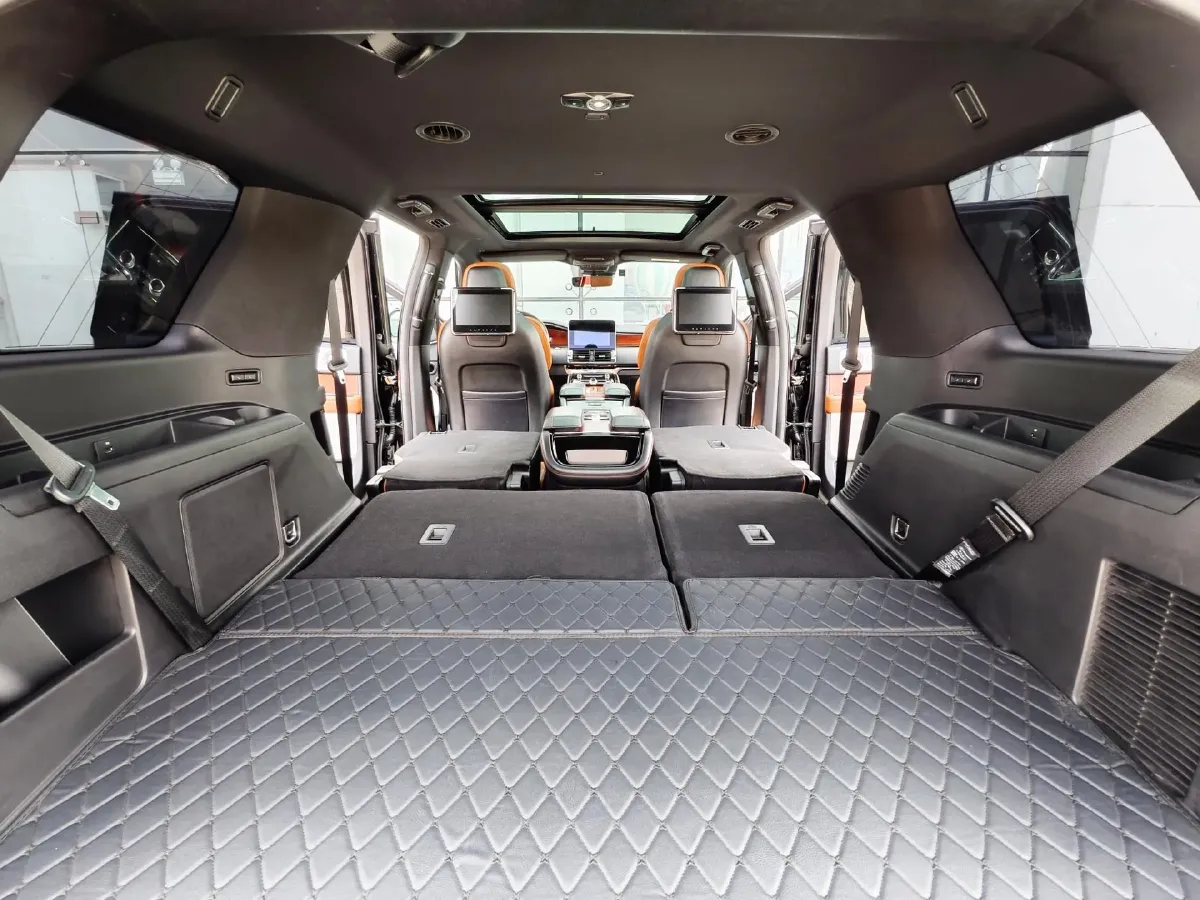 2019 Lincoln Navigator 3.5T 388HP V6 10AT,autocango,china used car exporter,china ev exporter,chinese used car exporter,chinese used ev exporter
