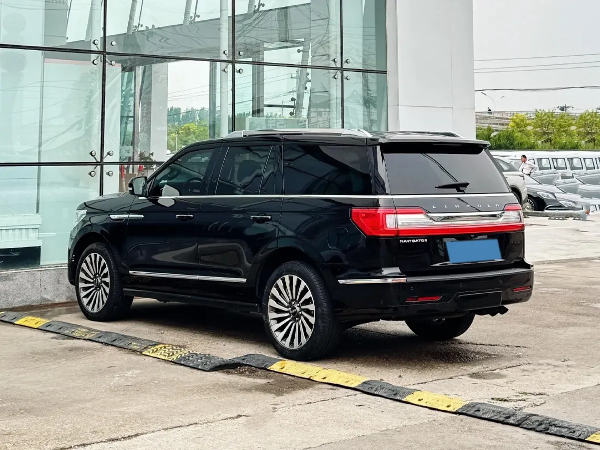 2019 Lincoln Navigator 3.5T 388HP V6 10AT,autocango,china used car exporter,china ev exporter,chinese used car exporter,chinese used ev exporter