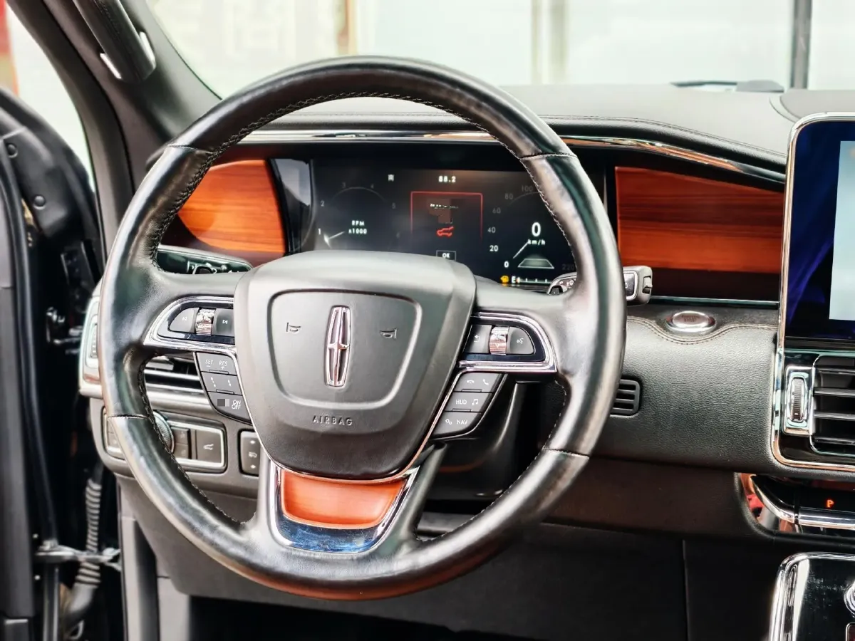 2019 Lincoln Navigator 3.5T 388HP V6 10AT,autocango,china used car exporter,china ev exporter,chinese used car exporter,chinese used ev exporter