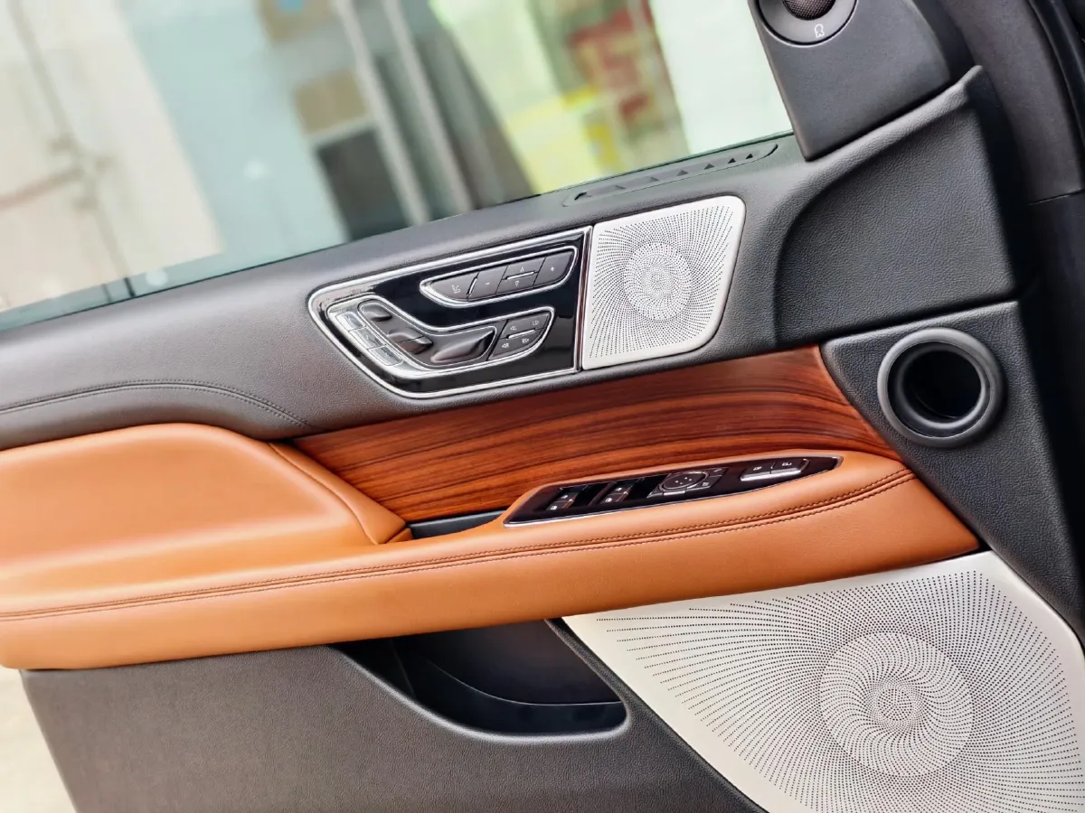 2019 Lincoln Navigator 3.5T 388HP V6 10AT,autocango,china used car exporter,china ev exporter,chinese used car exporter,chinese used ev exporter
