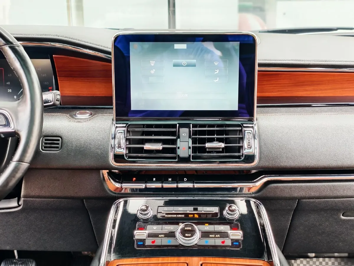 2019 Lincoln Navigator 3.5T 388HP V6 10AT,autocango,china used car exporter,china ev exporter,chinese used car exporter,chinese used ev exporter