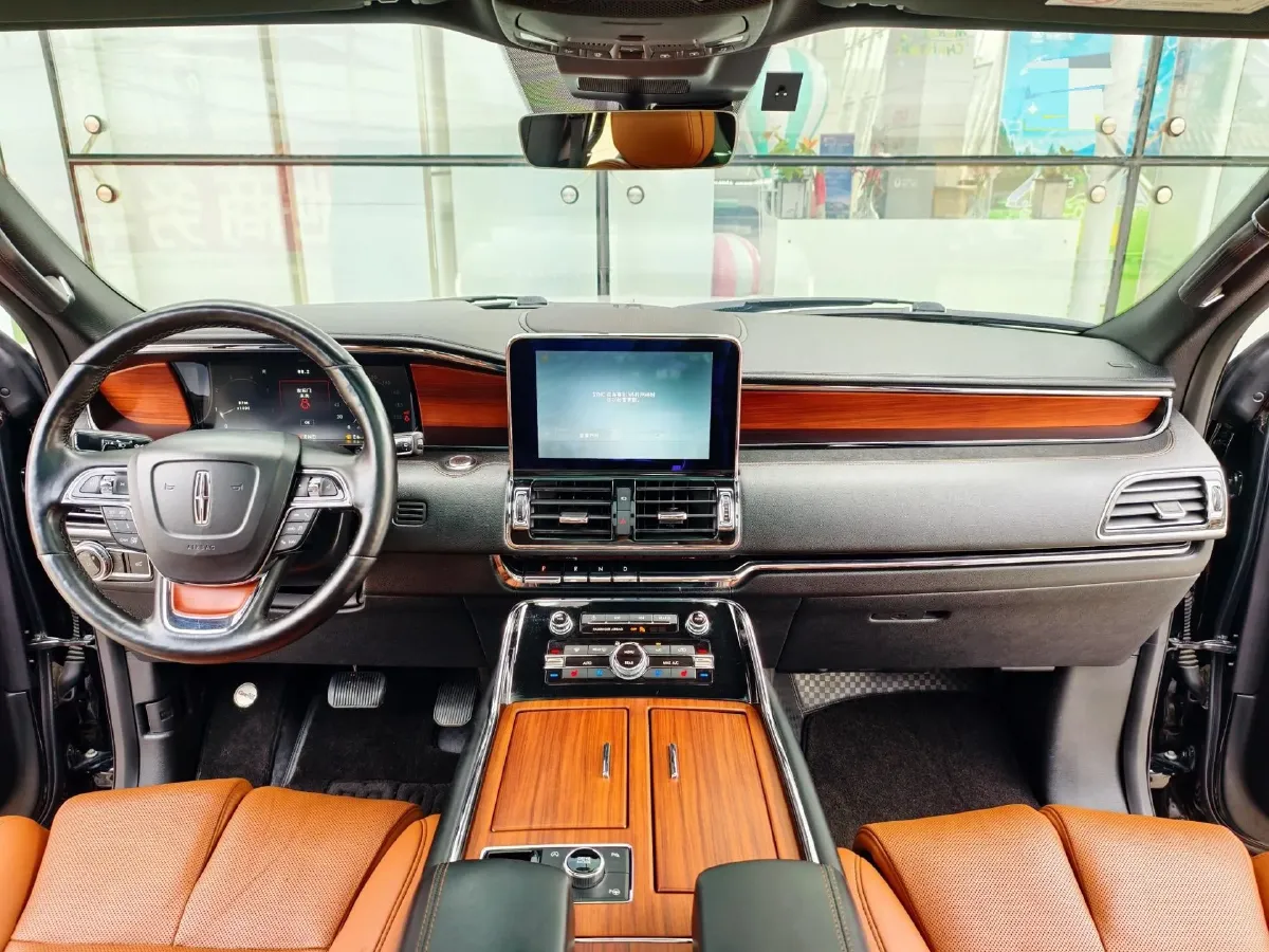 2019 Lincoln Navigator 3.5T 388HP V6 10AT,autocango,china used car exporter,china ev exporter,chinese used car exporter,chinese used ev exporter