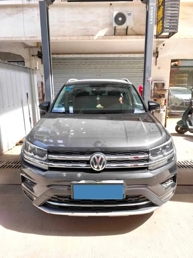 2020 Volkswagen Tharu 2.0T 186HP L4 7DCT,autocango,china used car exporter,china ev exporter,chinese used car exporter,chinese used ev exporter