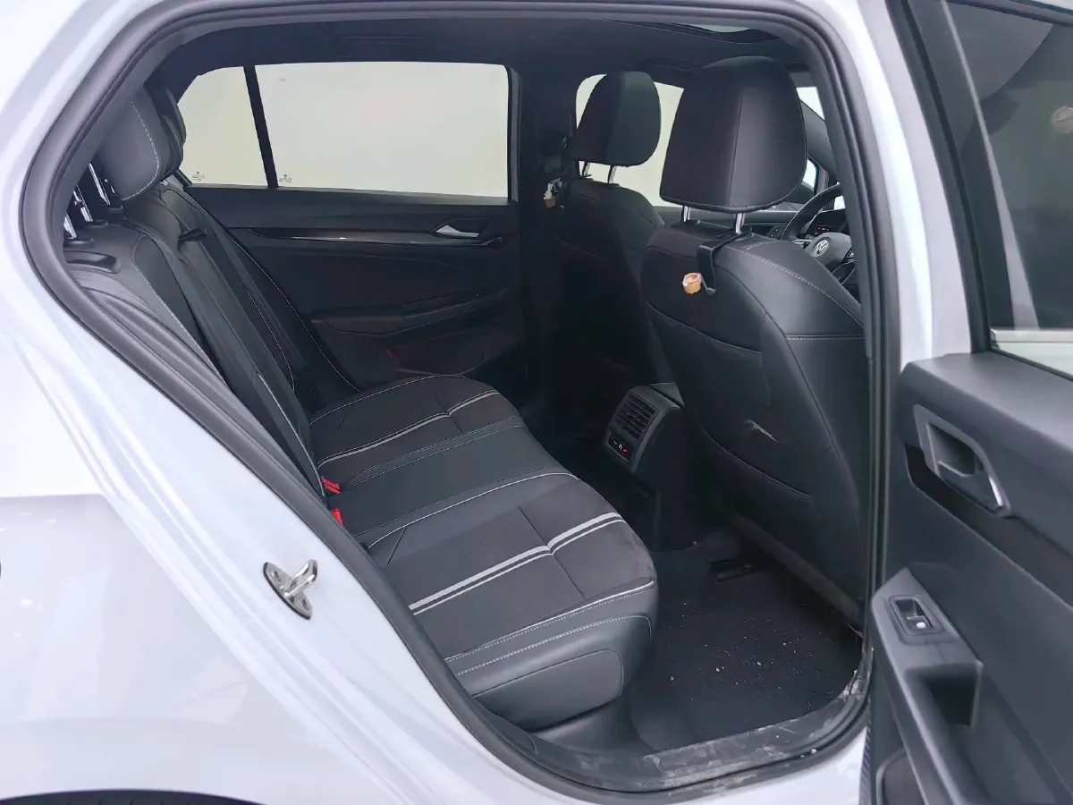 2023 Volkswagen Golf 1.4T 150HP L4 7DCT,autocango,china used car exporter,china ev exporter,chinese used car exporter,chinese used ev exporter