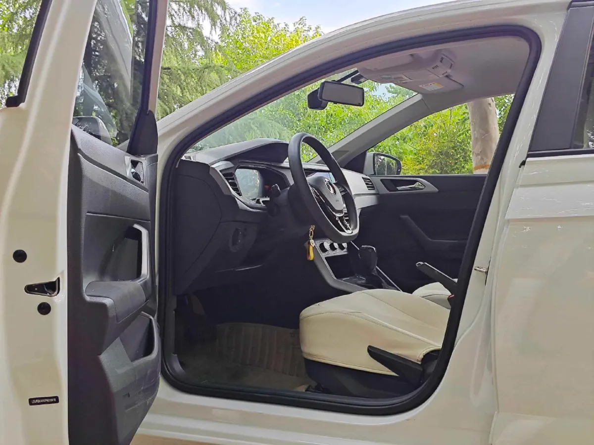 2023 Volkswagen Polo 1.5L 110HP L4 6AT,autocango,china used car exporter,china ev exporter,chinese used car exporter,chinese used ev exporter