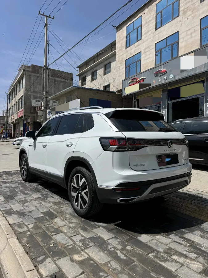 2024 Volkswagen Tayron 2.0T 186HP L4 7DCT,autocango,china used car exporter,china ev exporter,chinese used car exporter,chinese used ev exporter