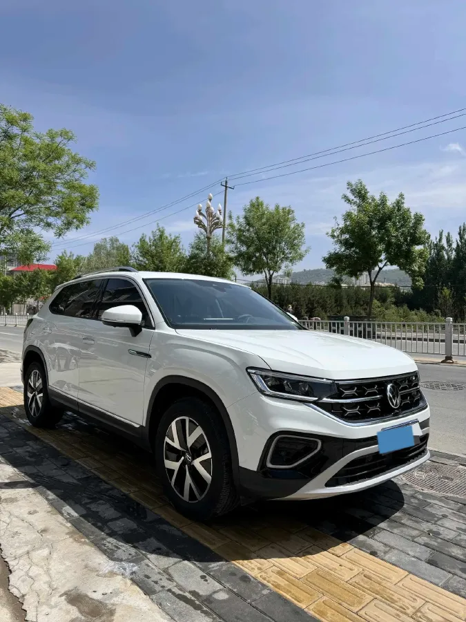 2024 Volkswagen Tayron 2.0T 186HP L4 7DCT,autocango,china used car exporter,china ev exporter,chinese used car exporter,chinese used ev exporter