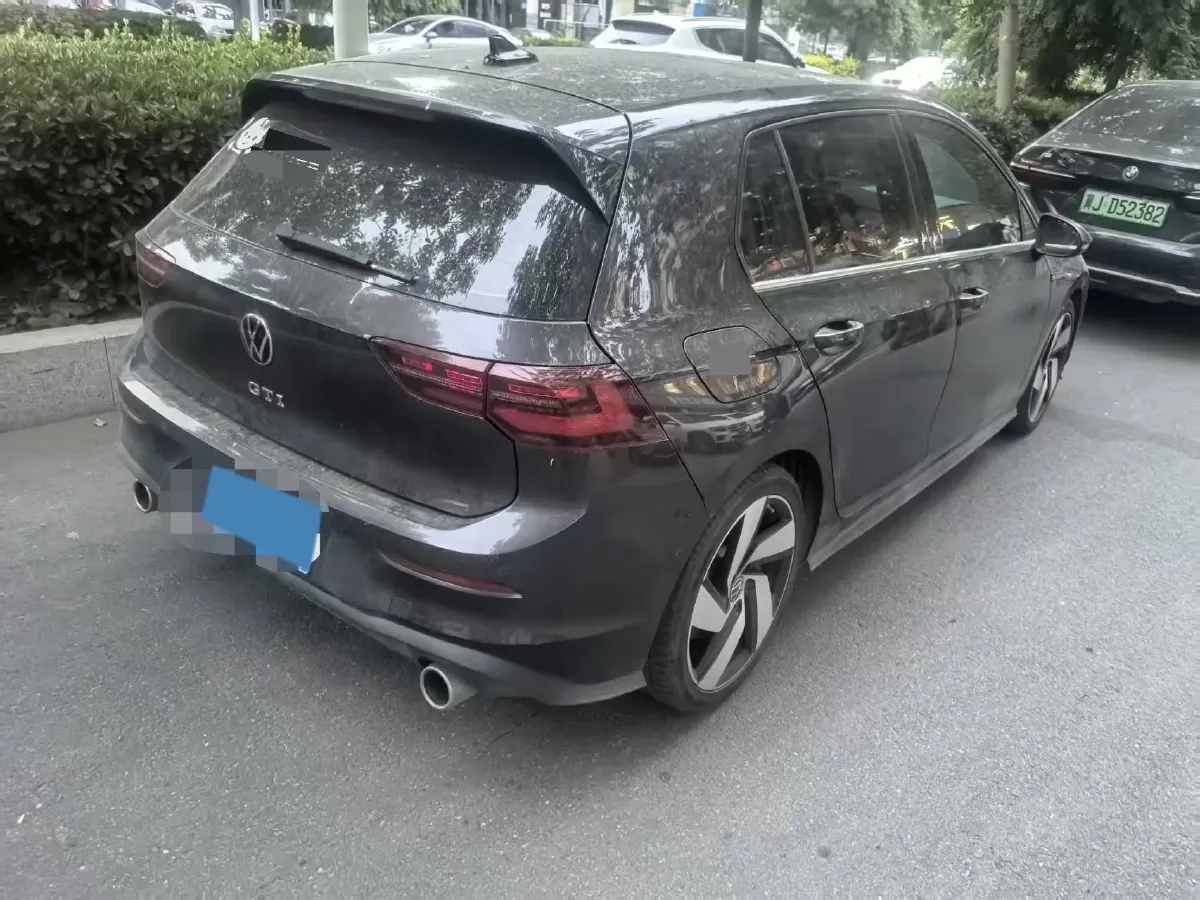 2023 Volkswagen GolfGTI 2.0T 220HP L4 7DCT,autocango,china used car exporter,china ev exporter,chinese used car exporter,chinese used ev exporter