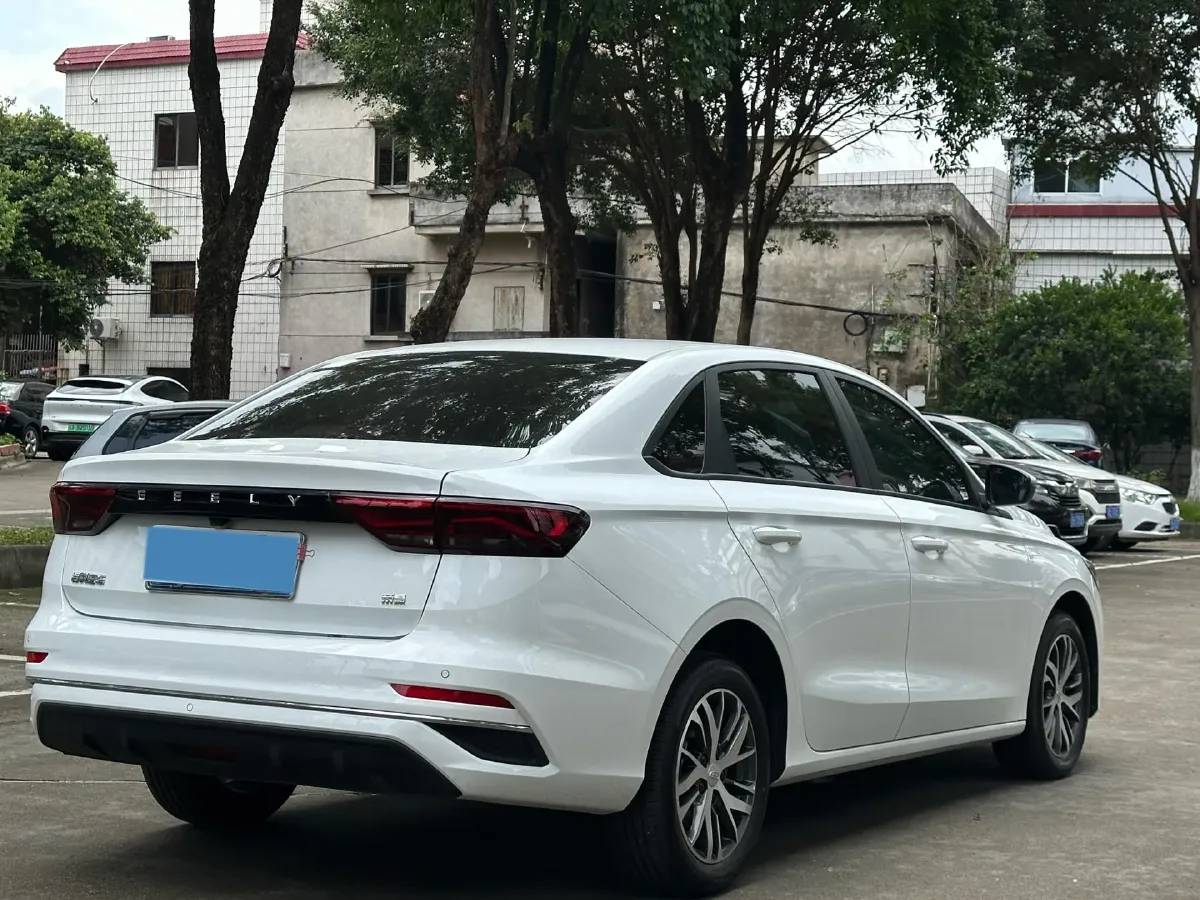 2026 Geely Emgrand 1.5L 120HP L4 5MT,autocango,china used car exporter,china ev exporter,chinese used car exporter,chinese used ev exporter