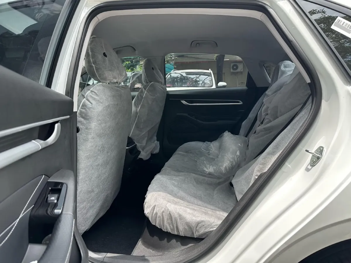 2026 Geely Emgrand 1.5L 120HP L4 5MT,autocango,china used car exporter,china ev exporter,chinese used car exporter,chinese used ev exporter