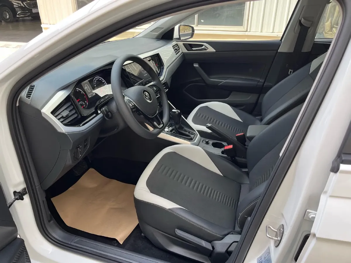 2021 Haval H6 1.5T 169HP L4 7DCT,autocango,china used car exporter,china ev exporter,chinese used car exporter,chinese used ev exporter