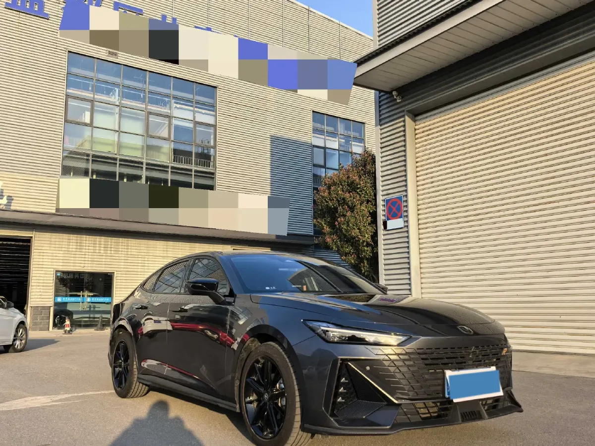 2023 ChangAn UNI-V 1.5T 188HP L4 7DCT,autocango,china used car exporter,china ev exporter,chinese used car exporter,chinese used ev exporter