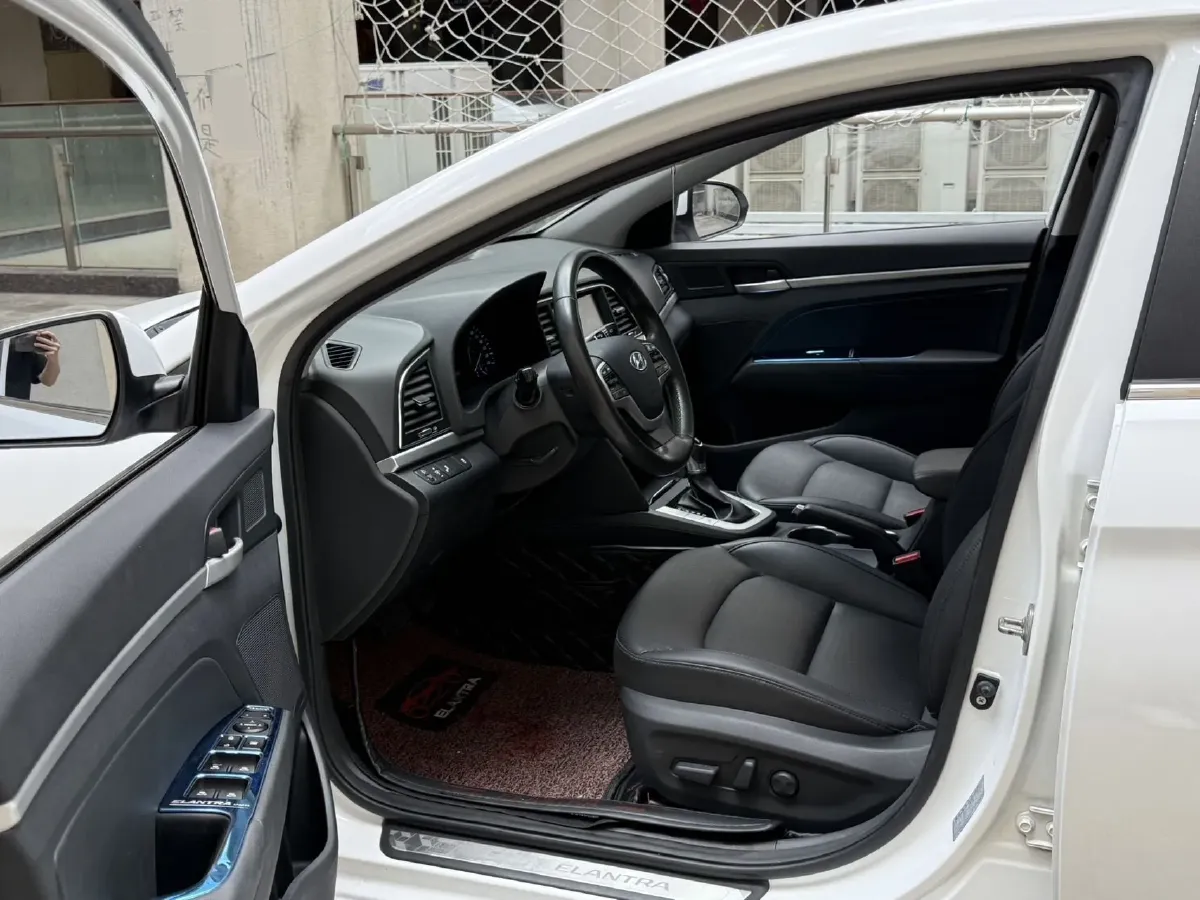2016 Hyundai Elantra 1.6L 130HP L4 6AT,autocango,china used car exporter,china ev exporter,chinese used car exporter,chinese used ev exporter