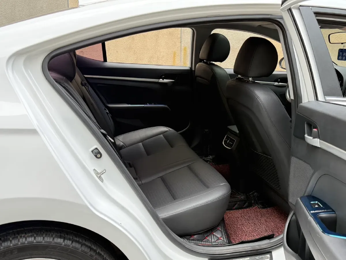 2016 Hyundai Elantra 1.6L 130HP L4 6AT,autocango,china used car exporter,china ev exporter,chinese used car exporter,chinese used ev exporter