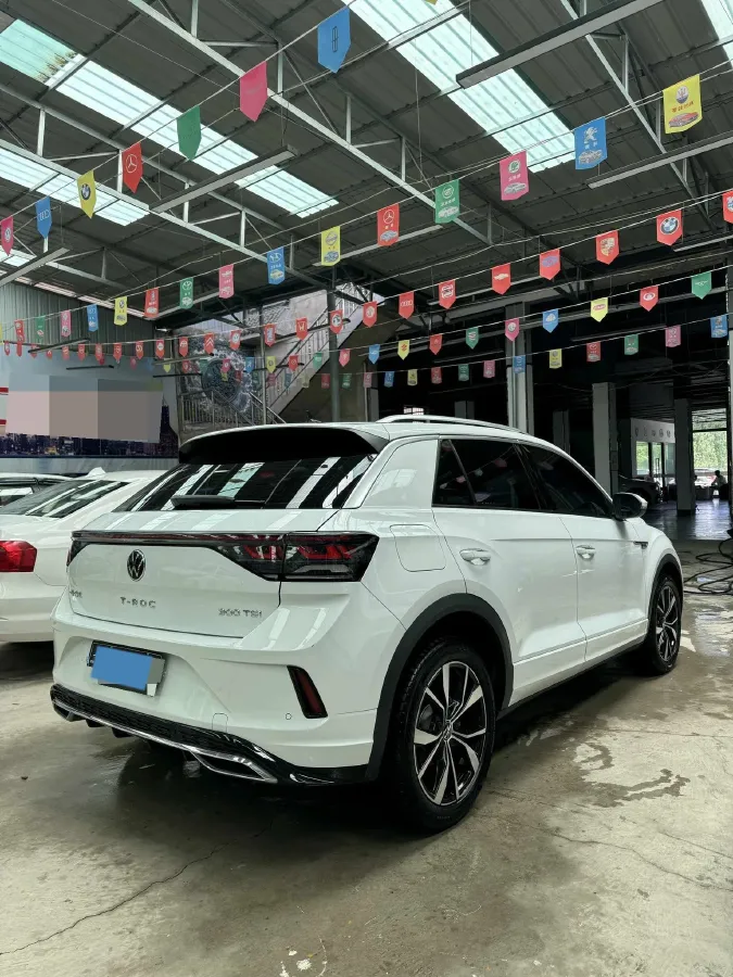 2024 Volkswagen T-Roc 1.5T 160HP L4 7DCT,autocango,china used car exporter,china ev exporter,chinese used car exporter,chinese used ev exporter