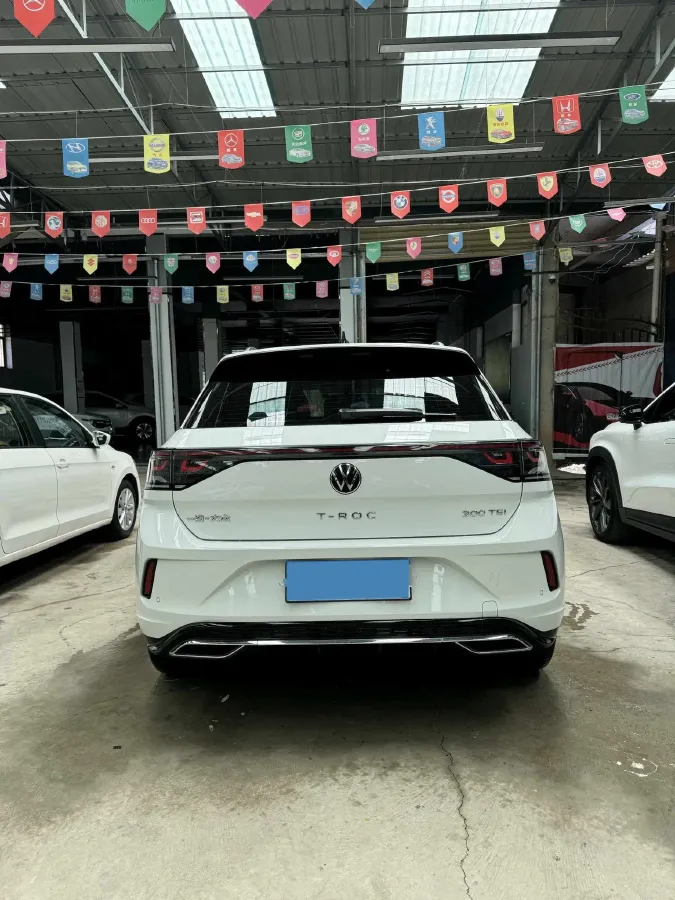 2024 Volkswagen T-Roc 1.5T 160HP L4 7DCT,autocango,china used car exporter,china ev exporter,chinese used car exporter,chinese used ev exporter