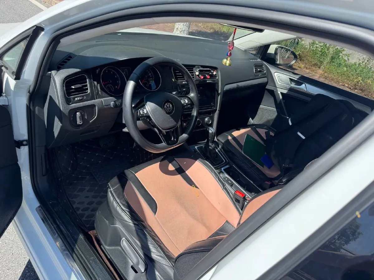 2018 Volkswagen Golf 1.6L 110HP L4 6AT,autocango,china used car exporter,china ev exporter,chinese used car exporter,chinese used ev exporter
