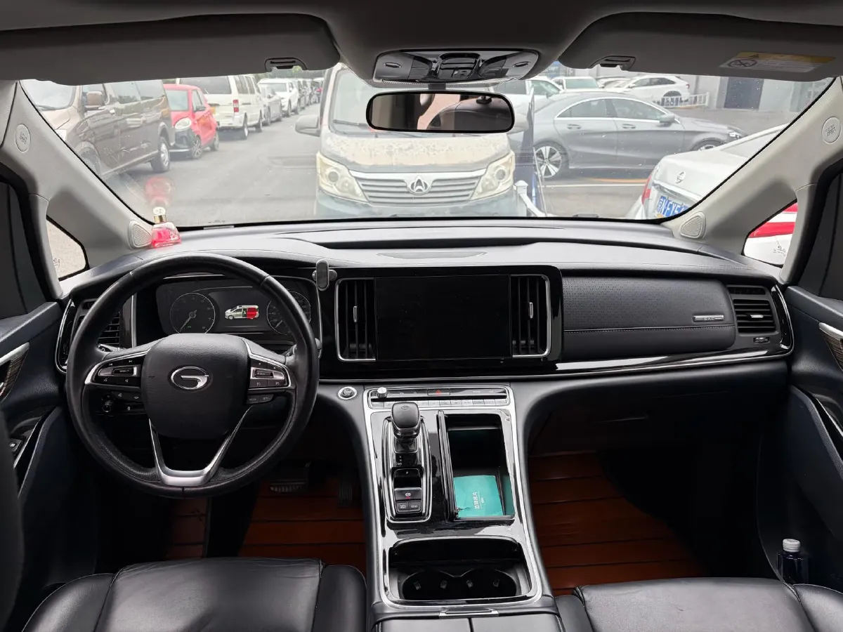 2021 GAC Trumpchi M8 2.0T 252HP L4 8AT,autocango,china used car exporter,china ev exporter,chinese used car exporter,chinese used ev exporter
