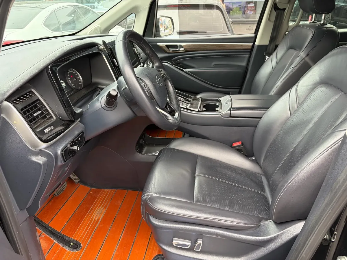 2021 GAC Trumpchi M8 2.0T 252HP L4 8AT,autocango,china used car exporter,china ev exporter,chinese used car exporter,chinese used ev exporter