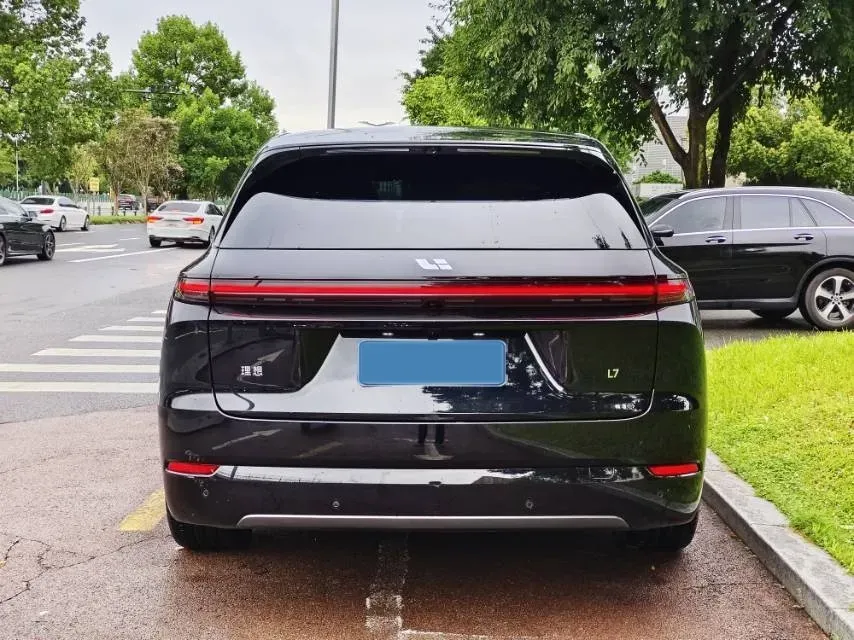 2024 Li L8 Range Extended 154HP REEV 42.8KWH,autocango,china used car exporter,china ev exporter,chinese used car exporter,chinese used ev exporter