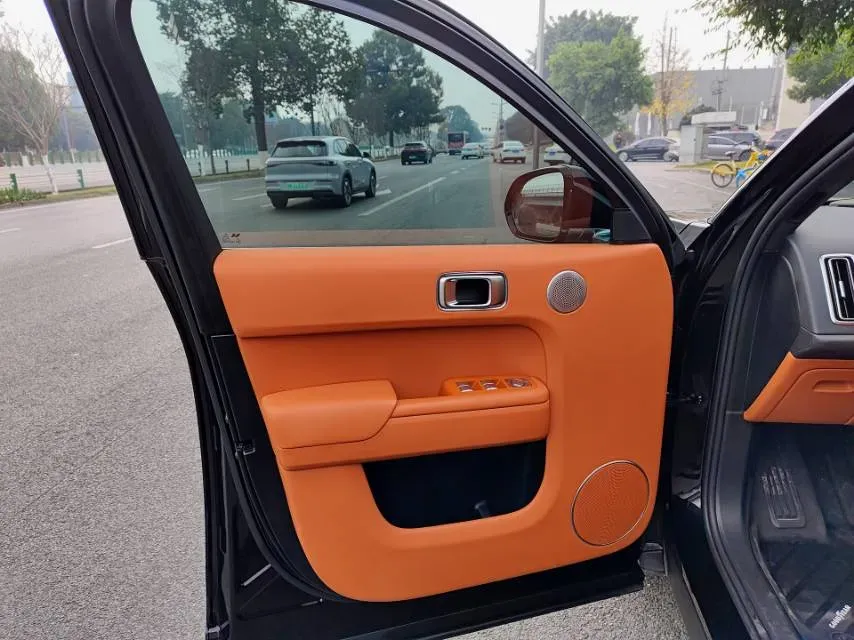 2024 Li L8 Range Extended 154HP REEV 42.8KWH,autocango,china used car exporter,china ev exporter,chinese used car exporter,chinese used ev exporter
