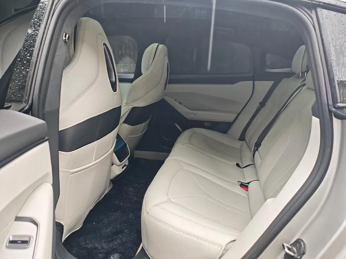 2025 Xpeng P7 BEV,autocango,china used car exporter,china ev exporter,chinese used car exporter,chinese used ev exporter