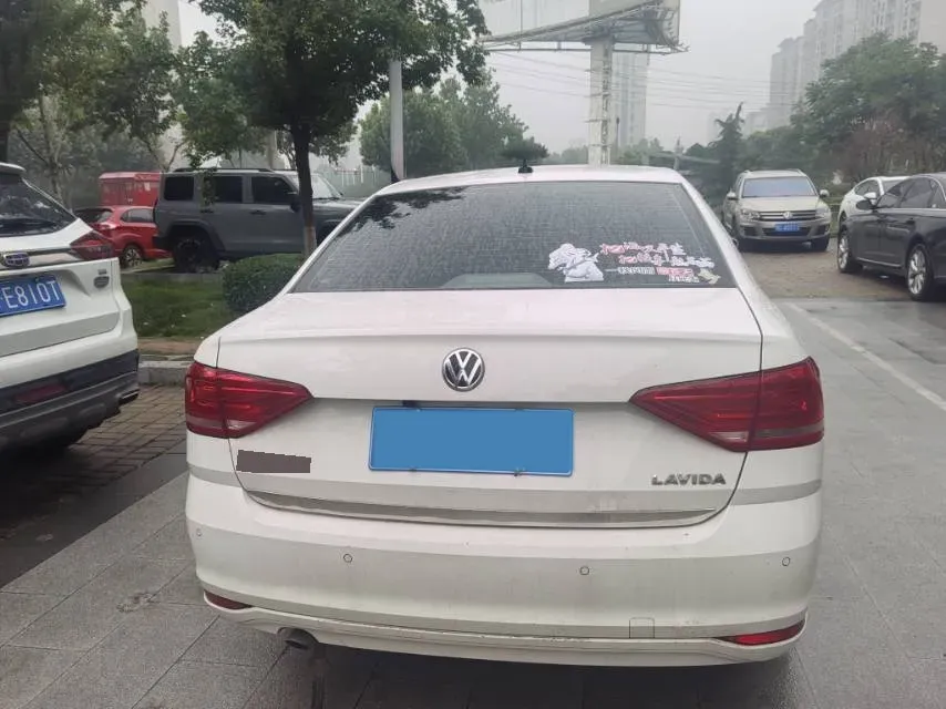 2017 Volkswagen Lavida 1.6L 110HP L4 6AT,autocango,china used car exporter,china ev exporter,chinese used car exporter,chinese used ev exporter