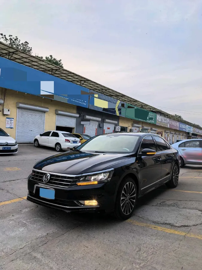 2017 Volkswagen Passat 1.8T 180HP L4 7DCT,autocango,china used car exporter,china ev exporter,chinese used car exporter,chinese used ev exporter