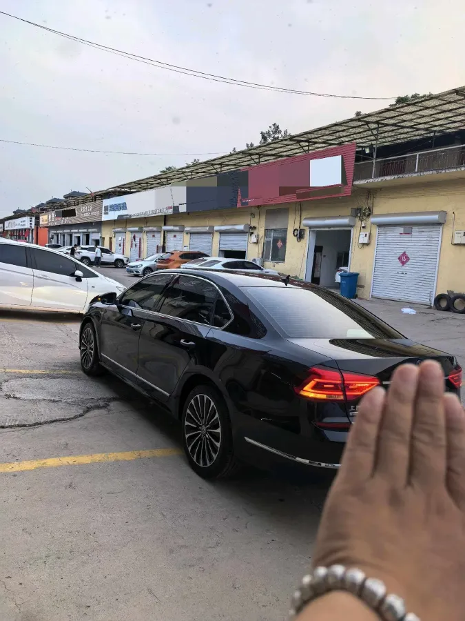 2017 Volkswagen Passat 1.8T 180HP L4 7DCT,autocango,china used car exporter,china ev exporter,chinese used car exporter,chinese used ev exporter