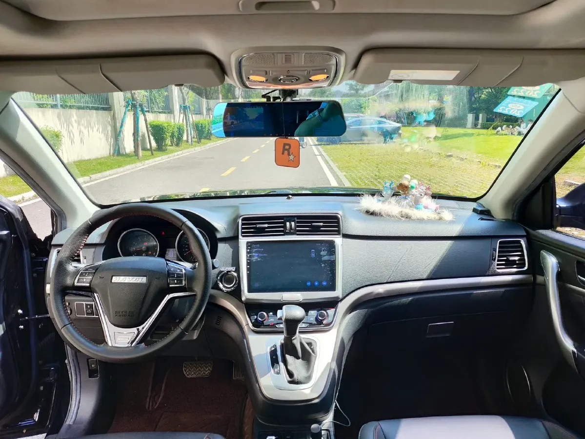 2018 Haval M6 1.5T 150HP L4 7DCT,autocango,china used car exporter,china ev exporter,chinese used car exporter,chinese used ev exporter