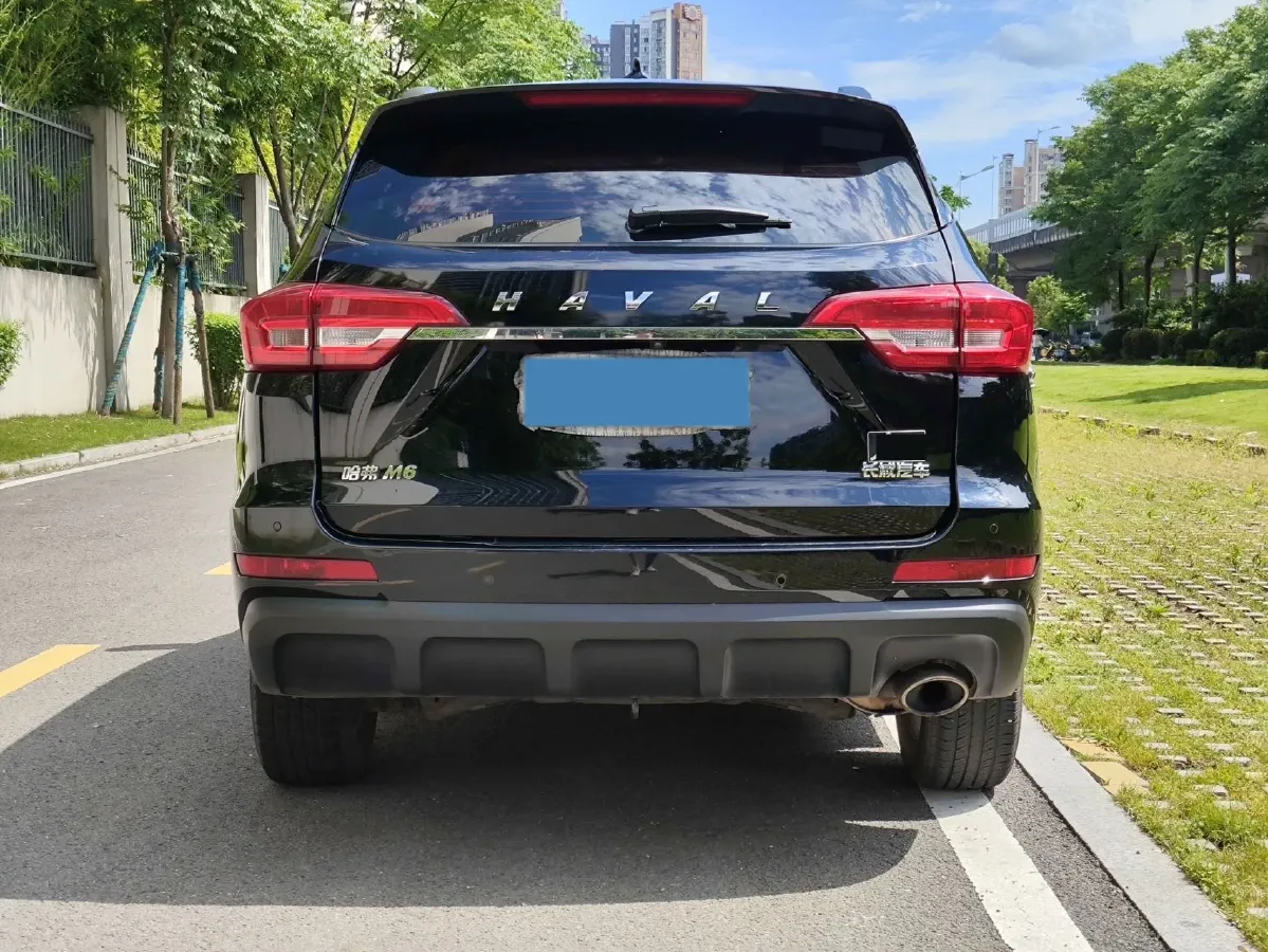 2018 Haval M6 1.5T 150HP L4 7DCT,autocango,china used car exporter,china ev exporter,chinese used car exporter,chinese used ev exporter