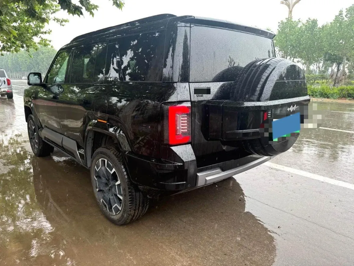 2025 FangChengBao Bao 8 2.0T 245HP L4 E-CVT PHEV 36.8KWH,autocango,china used car exporter,china ev exporter,chinese used car exporter,chinese used ev exporter