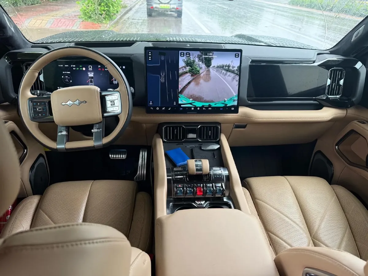 2025 FangChengBao Bao 8 2.0T 245HP L4 E-CVT PHEV 36.8KWH,autocango,china used car exporter,china ev exporter,chinese used car exporter,chinese used ev exporter
