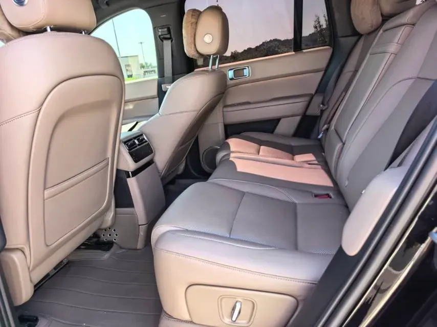 2025 Li L6 Range Extended 154HP L4 REEV,autocango,china used car exporter,china ev exporter,chinese used car exporter,chinese used ev exporter