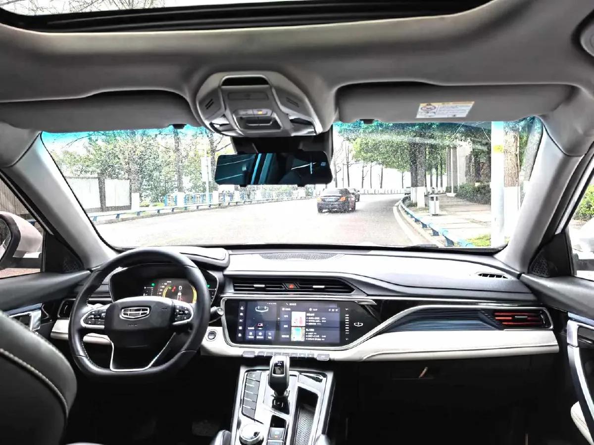 2022 Geely Azkarra 1.8T 184HP L4 7DCT,autocango,china used car exporter,china ev exporter,chinese used car exporter,chinese used ev exporter