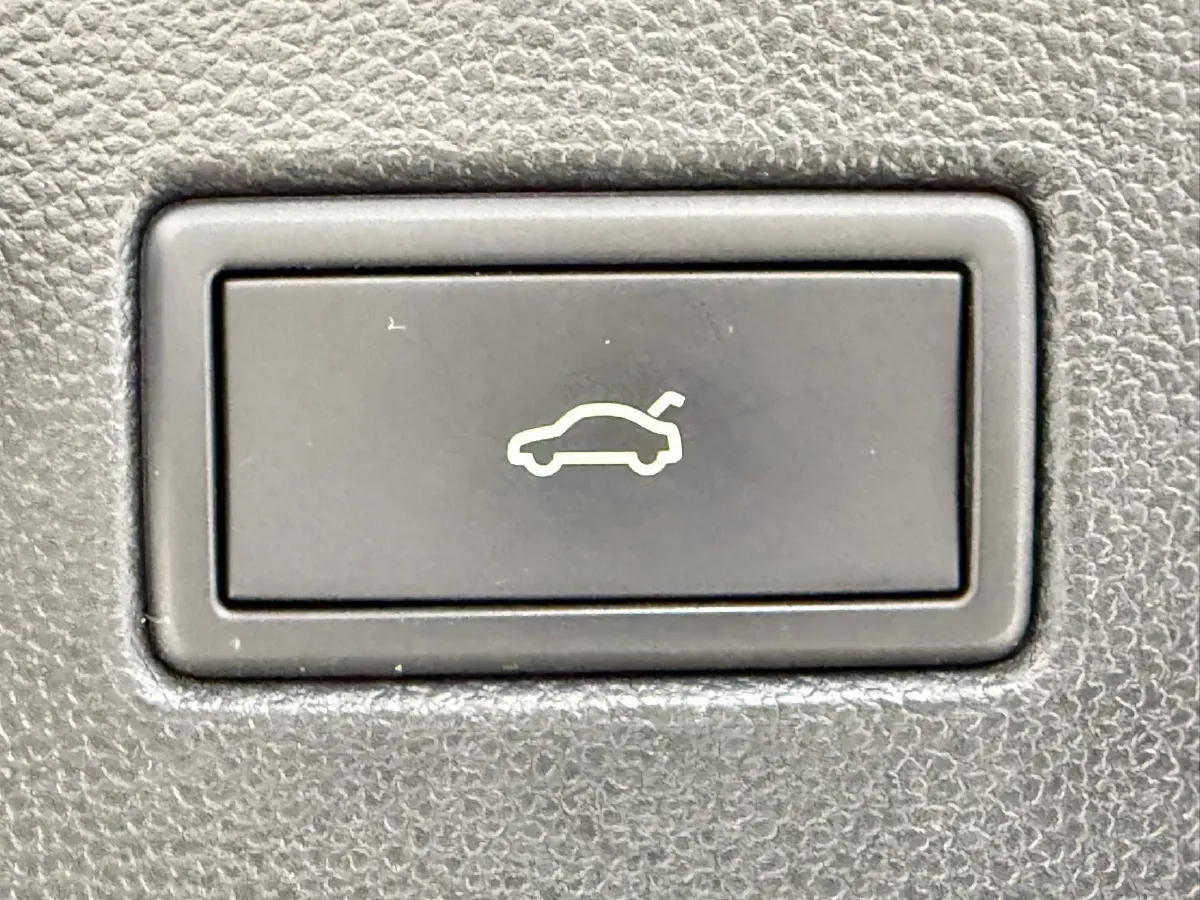 2022 Skoda Superb 2.0T 186HP L4 7DCT,autocango,china used car exporter,china ev exporter,chinese used car exporter,chinese used ev exporter