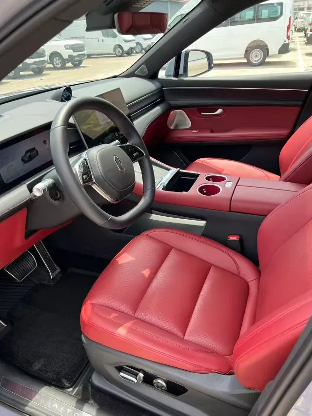 2025 AITO AITO M5 1.5T 152HP L4 REEV 42KWH,autocango,china used car exporter,china ev exporter,chinese used car exporter,chinese used ev exporter