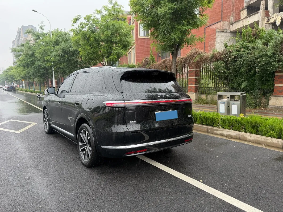 2026 AITO AITO M7 REEV 160HP REEV,autocango,china used car exporter,china ev exporter,chinese used car exporter,chinese used ev exporter